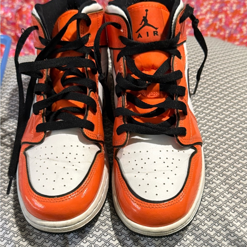 Nike Orange and White Sneakers Premium Comfort